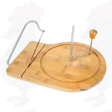Cheese curler with cheese cutter